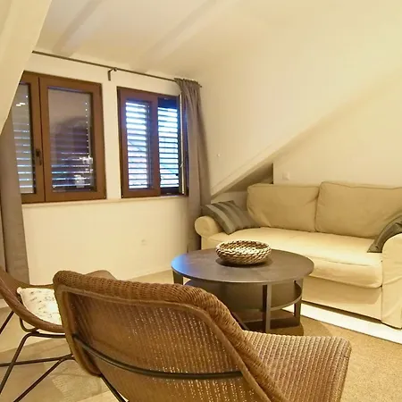 Apartman Royal *